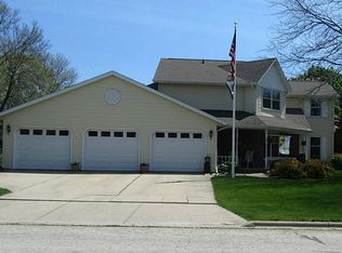 2615 Bel Meadow Dr, Green Bay, WI 54311