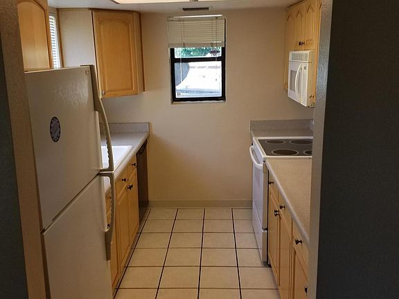 3rd image of 850 S River Dr Unit 2032