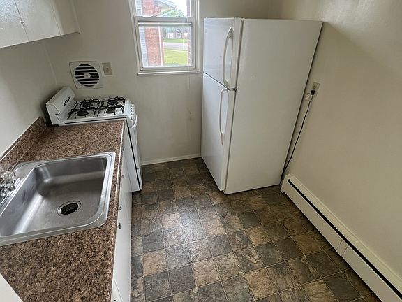 5th image of 2911 Ronan St #4