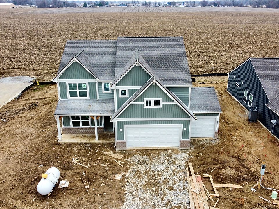 1st image of 921 Highland Springs Ln