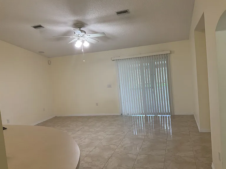 6 Ripple Pl — Photo 3