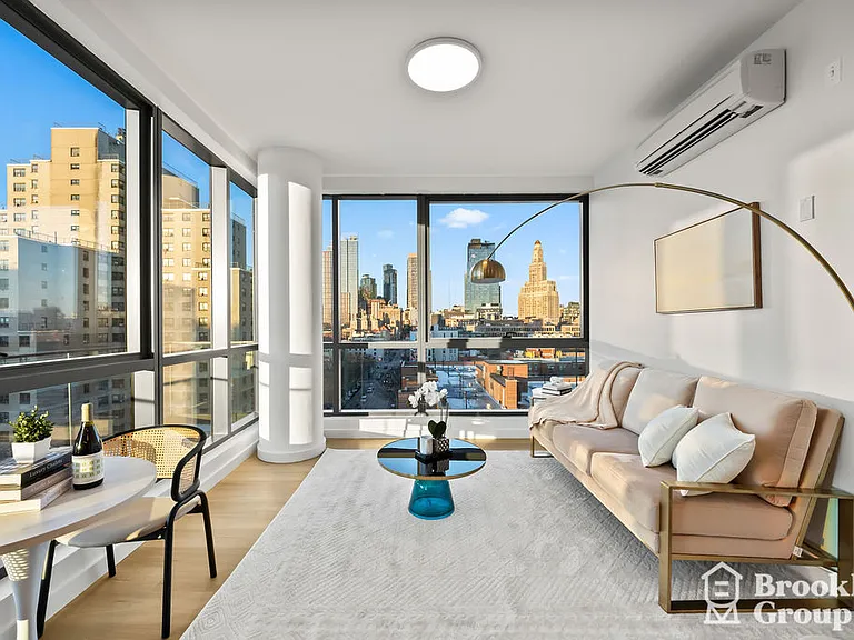 556 Baltic St #709 — Photo 2
