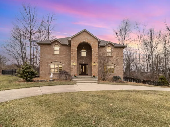 5221 Bethany Ln, Burlington, KY 41005