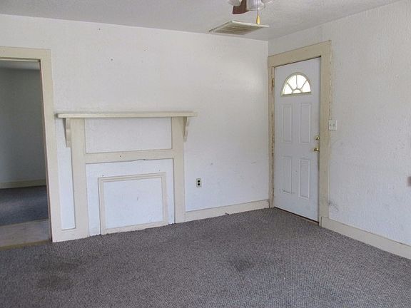 Additional Living Room