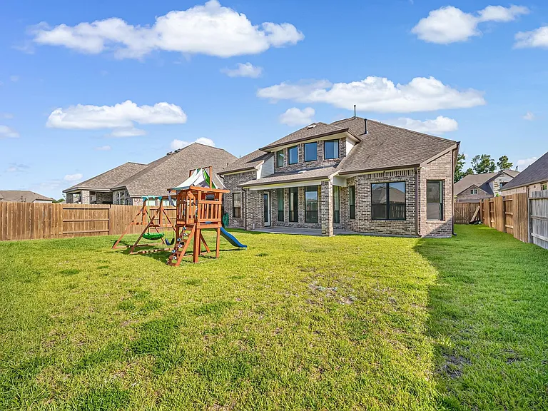 23703 Crossworth Dr — Photo 17