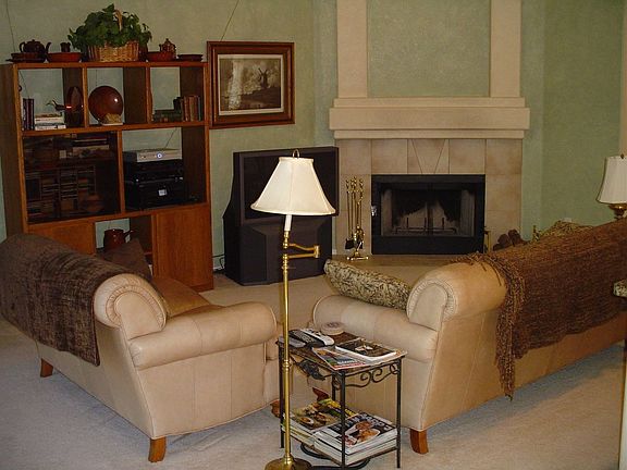 Spacious Family Room