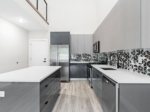 5th image of 26 Grand St #302