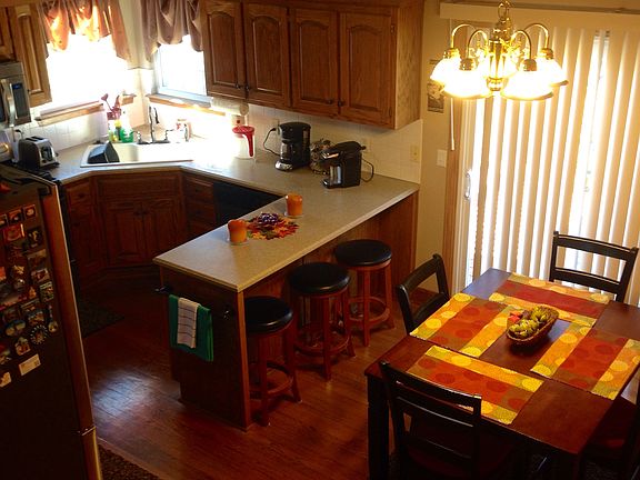 2nd image of 1252 SE Princeton Dr