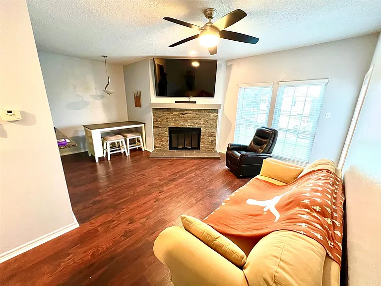 3001 Cedar St #A-212 — Photo 1