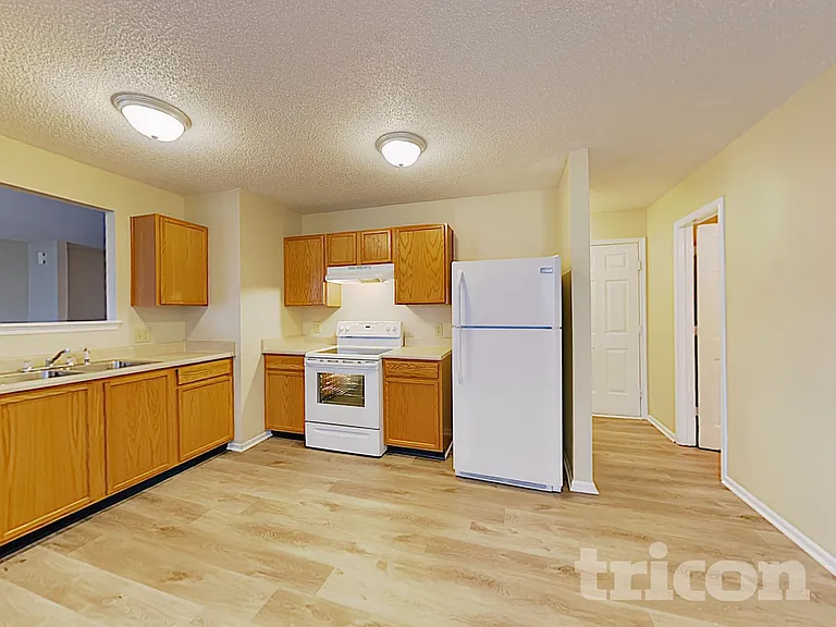 7913 States Bend Ln — Photo 6