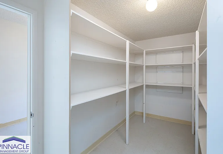 3533 Hinahina St — Photo 9