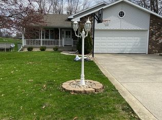1966 Loganberry Ln, Crown Point, IN 46307