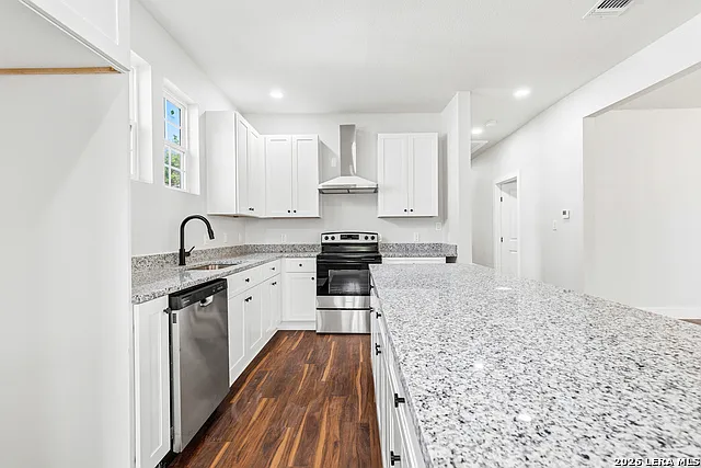 823 W French Pl — Photo 11