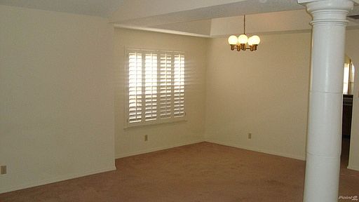4th image of 4521 General Maloney Cir