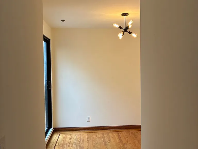 3041 Buchanan St — Photo 19