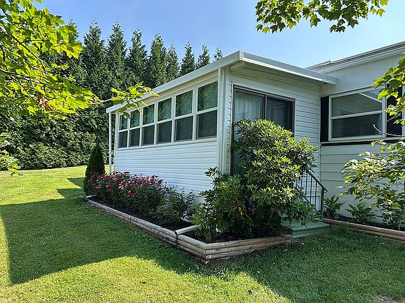 2nd image of 87 Klondike Ln