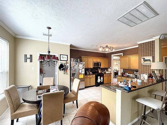 5th image of 8715 Willow Grove Drive
