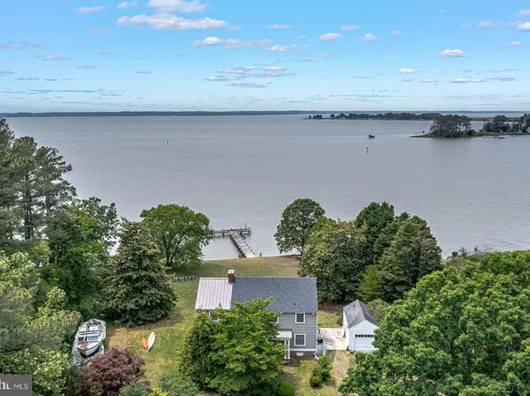 141 Hale Dr, Lancaster, VA 22503