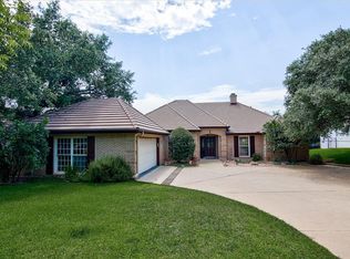 11 Butterfly Pl, The Hills, TX 78738