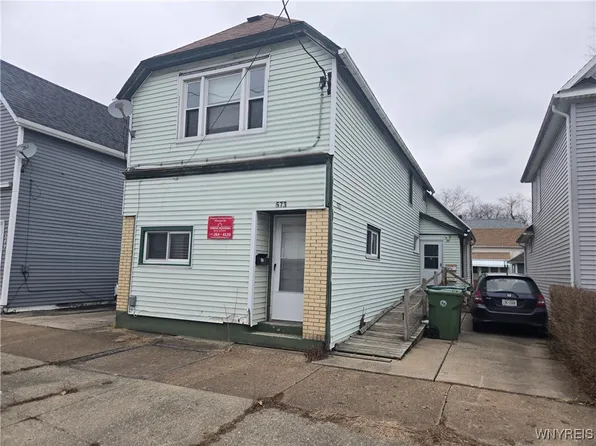 573 Oliver St, North Tonawanda, NY 14120