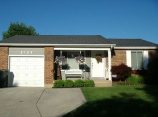 2135 Keller Pl W, Grove City, OH 43123