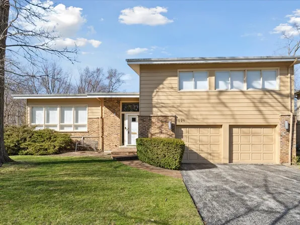 1021 Auburn Ave, Highland Park, IL 60035