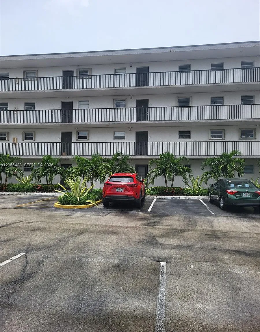 El Conquistador North Con — Photo 1