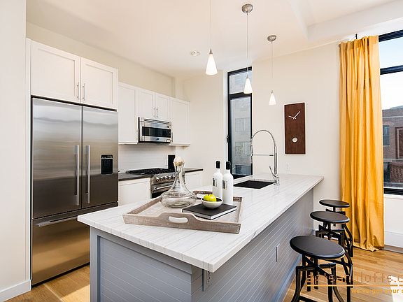 4th image of 538 Union Ave APT 3C