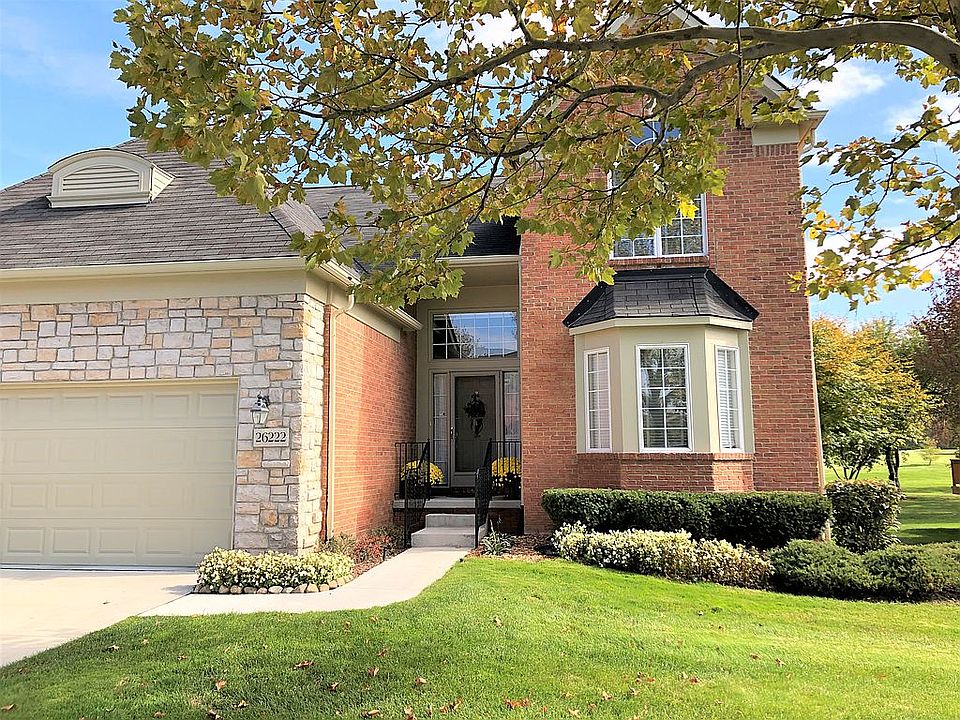 Luxury Condo on Golf Course 