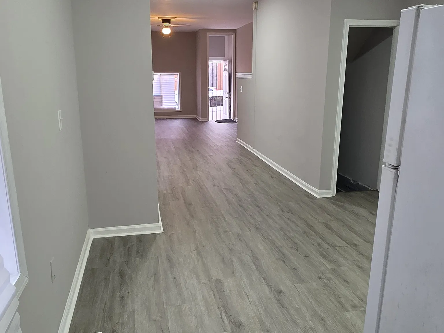 2821 E Madison St — Photo 3