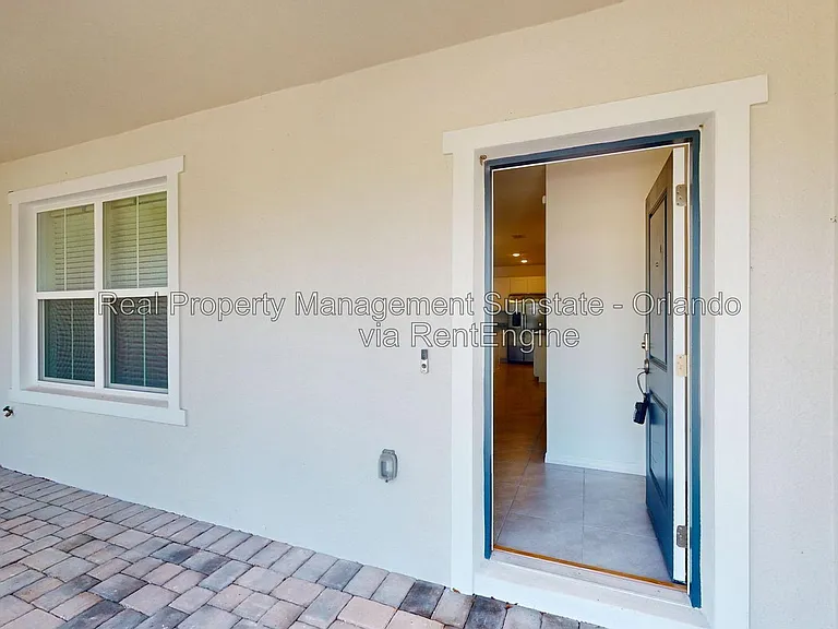 648 Belgrove St — Photo 3