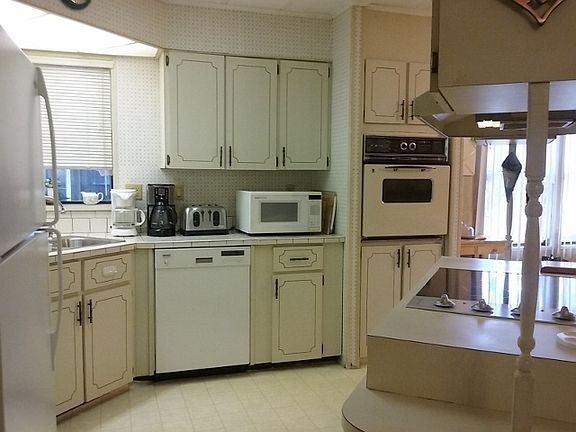 2nd image of 169 Palmetto Dr
