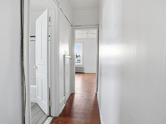 4th image of 445 E Walnut Ln Floor 3