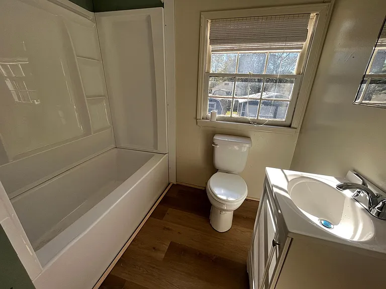 221 Howard Rd — Photo 15
