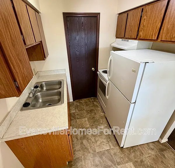 408 S Bosse Ave — Photo 4
