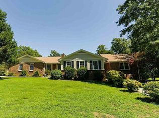 221 Barrett Dr, Mauldin, SC 29662