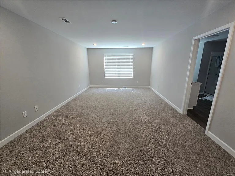 1010 Garden Ln — Photo 7