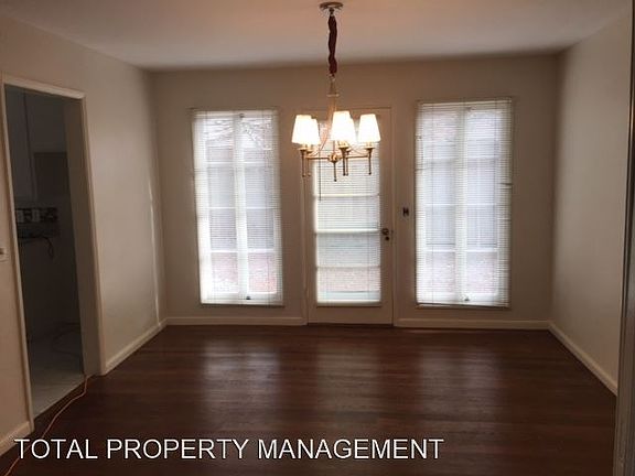 4th image of 1125 Windsor Way