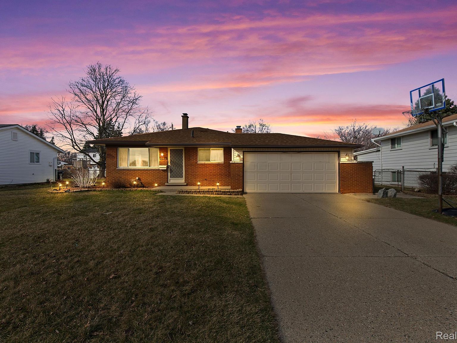 8573 San Marco Blvd, Sterling Heights, MI 48313 | Zillow