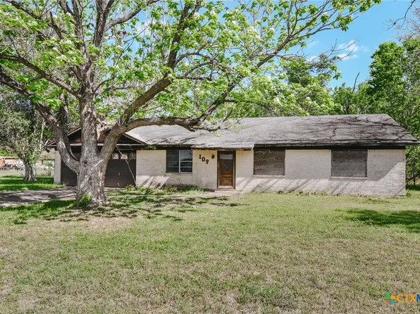 109 Sun Valley Dr, Victoria, TX 77904