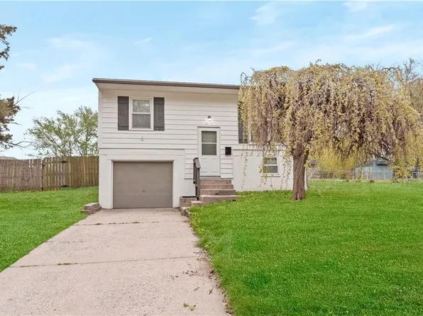 18313 E Shoshone Dr, Independence, MO 64058