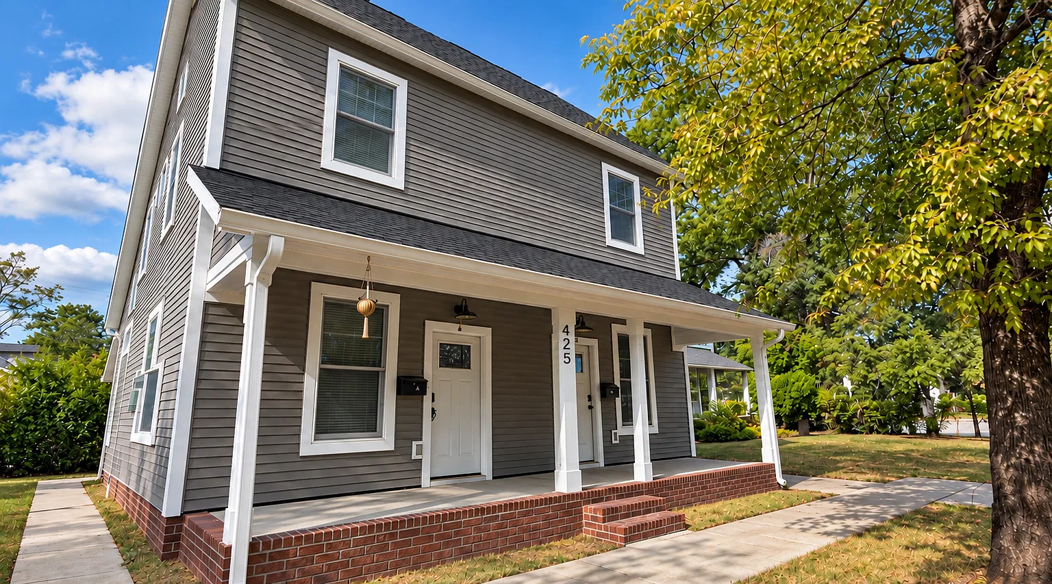 425 Whaley St — Photo 1