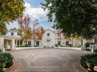 1060 Brooklawn Dr, Los Angeles, CA 90077