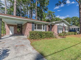 2615 N Royal Oaks Dr, Beaufort, SC 29902