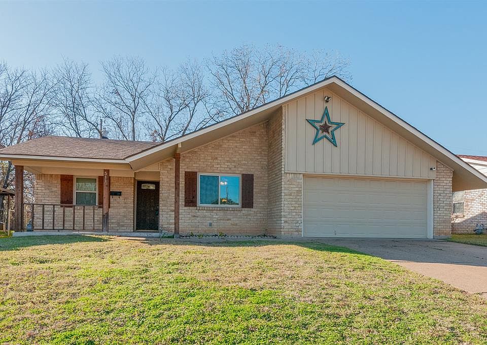 1st image of 511 Elaine Dr