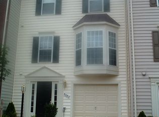 8083 Horseshoe Cottage Cir, Lorton, VA