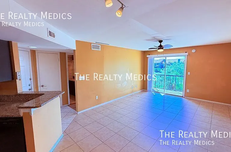 1964 Lake Atriums Cir #157 — Photo 8
