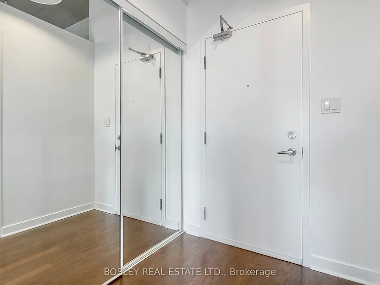 955 Queen St W #311 — Photo 9