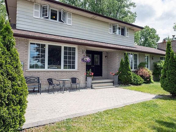 2nd image of 104 Bethany Rd