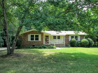 600 Tinkerbell Rd, Chapel Hill, NC 27517